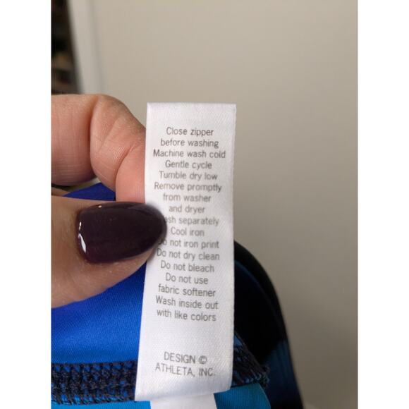 ATHLETA Women's Size XL Sonar Magnetic Full Length Stash Pocket Leggings $84 - Picture 7 of 7